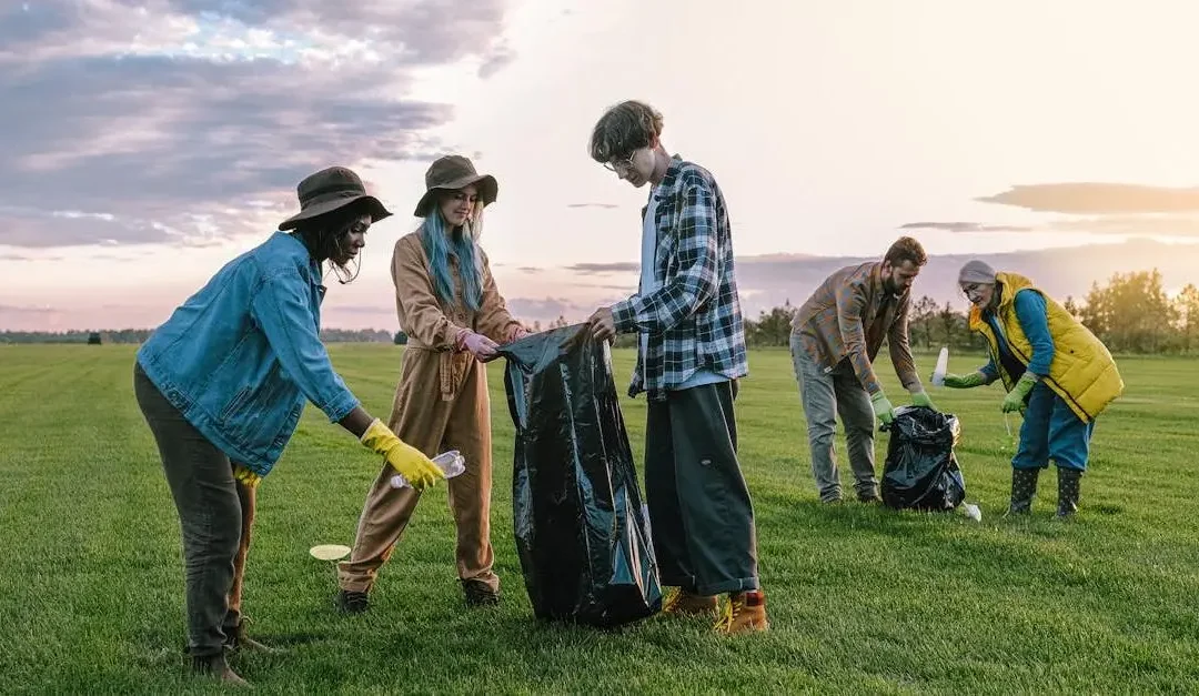 13 Top Volunteer Opportunities for Teens to Make a Difference
