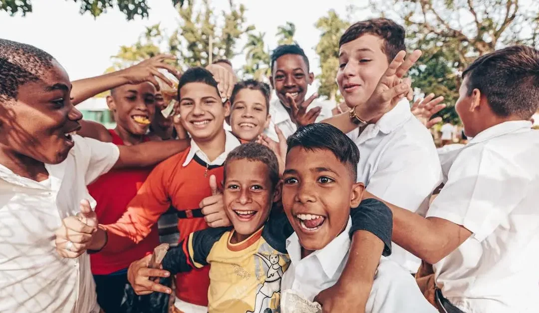 13 Best Volunteer Options for Teens to Make a Difference