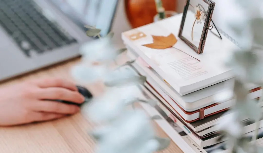 8 Rewarding Ways to Do Volunteer Work From Home Today